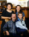 family.jpg (96396 bytes)
